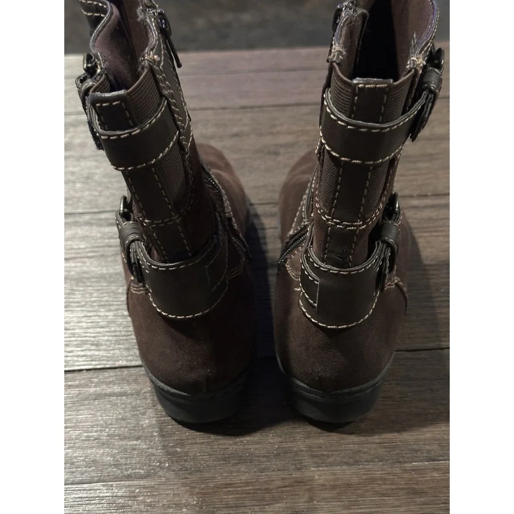 Clarks Women's Shoes Whistle Ranch Brown‎ Suede Casual Ankle Booties Boots Sz 9